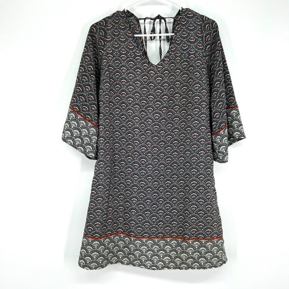 Bobeau Dress Fan Printed V Neck Bell Sleeve Shift Mini - Picture 2 of 10